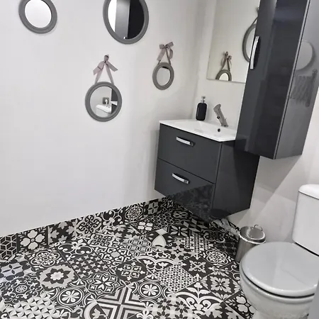 Moderne Apartment Payns